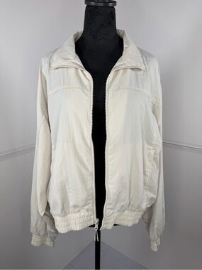 NWOT Gilly Hicks Cream Lightweight Zip Front Windbreaker Jacket Size Large